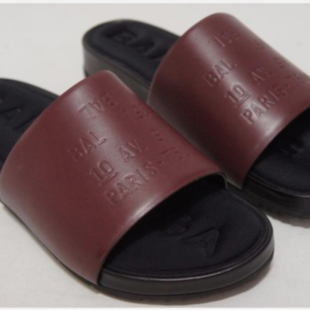 Balenciaga Puffer Slides Burgundy EU 39